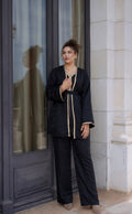 Completo Elegante Nero con Giacca Kimono e Pantaloni Palazzo