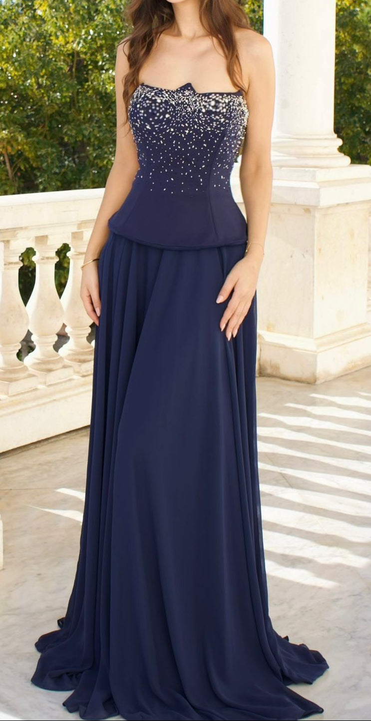 Abito da sera lungo ed elegante blu